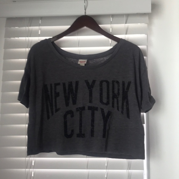 Hot Topic Tops - NWOT New York City Crop Top